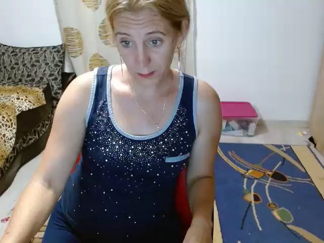 Live sex webcam photo for Sweet_love0 #268748085