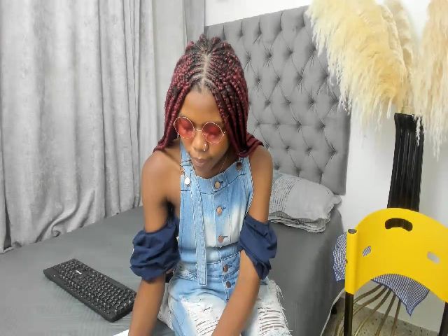 Live sex webcam photo for Mely_adebay #268751649