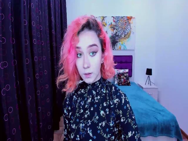 Live sex webcam photo for FionaClassy #268746581