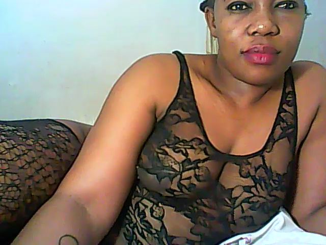 Live sex webcam photo for AfriPrincess #268743574