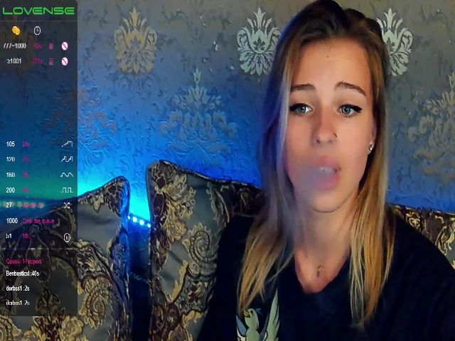 Live sex webcam photo for MariaCharming #268748350