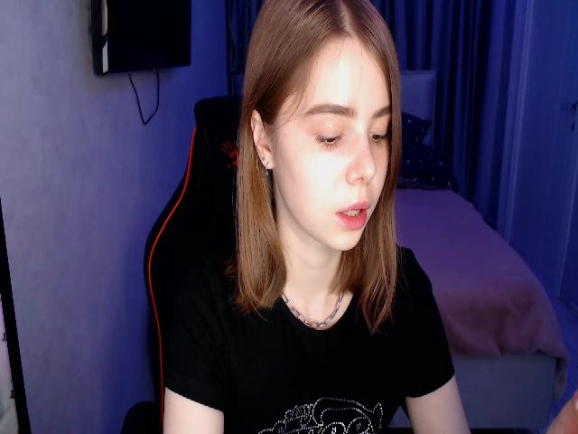 Live sex webcam photo for TriplePrinces #268747548