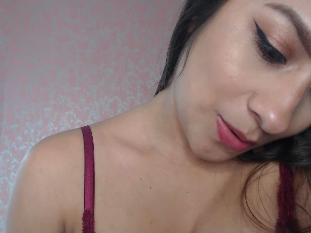 Live sex webcam photo for Violet_Mart #268752015