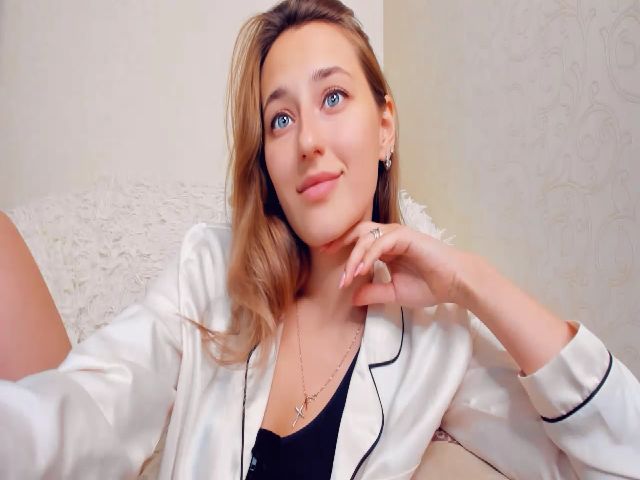 Live sex webcam photo for JNeir_ #268743438