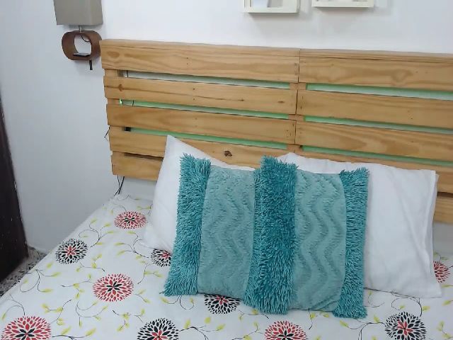 Live sex webcam photo for noah_taylorx1 #268753656