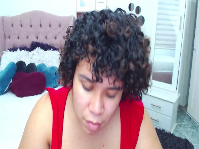 Live sex webcam photo for Emacollins #268752959