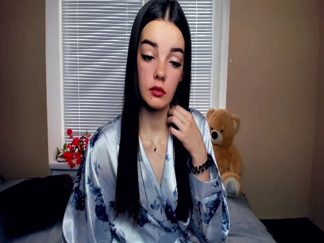 Live sex webcam photo for BertaOwenn #268744901