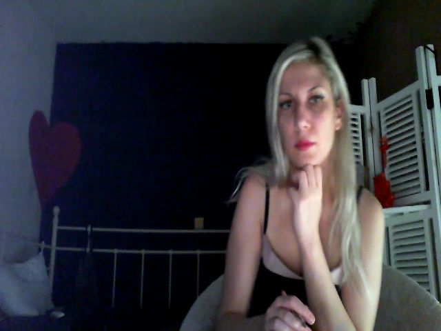 Live sex webcam photo for Marvel33 #268739755