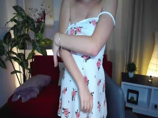 Live sex webcam photo for AlitaStar #268746084