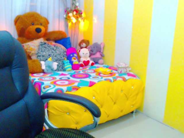 Live sex webcam photo for Eloveskamy #268761319