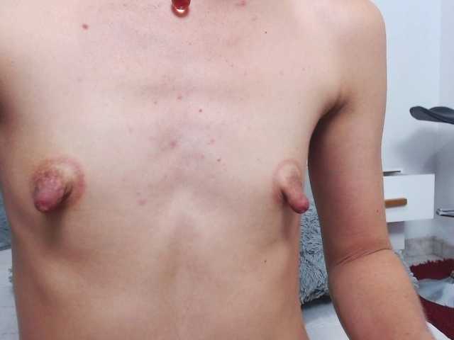 Live sex webcam photo for NicoleSantana #287924996