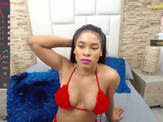 Live sex webcam photo for CoraimaHicks #268769948