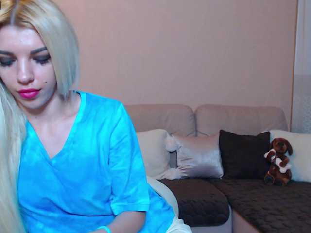 Live sex webcam photo for MelonySpring #268771056