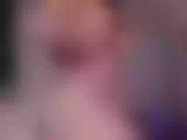 Live sex webcam photo for ErikaBenz #268755400