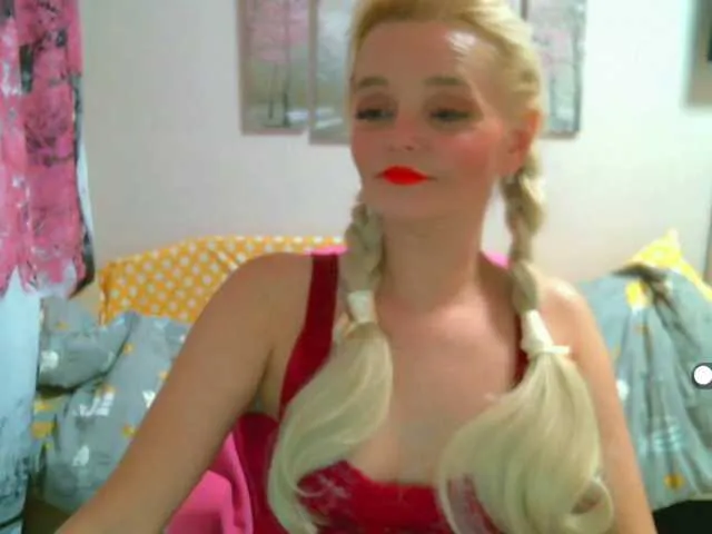 Live sex webcam photo for ChristieRoses #268770491