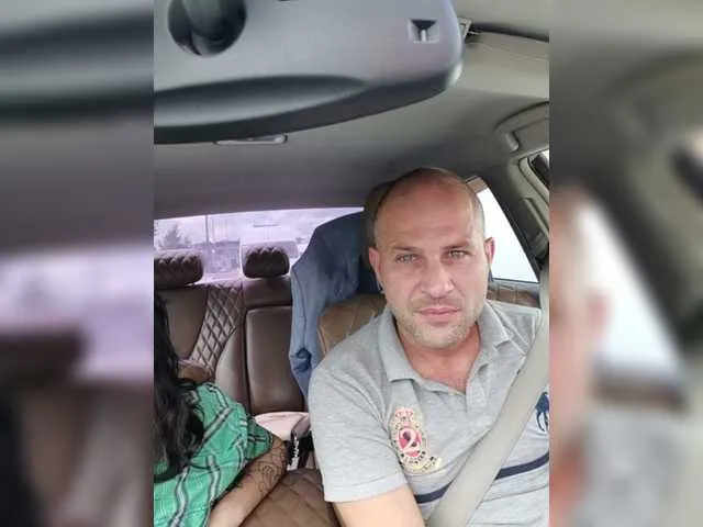 Live sex webcam photo for CumSquirtReal #268764677