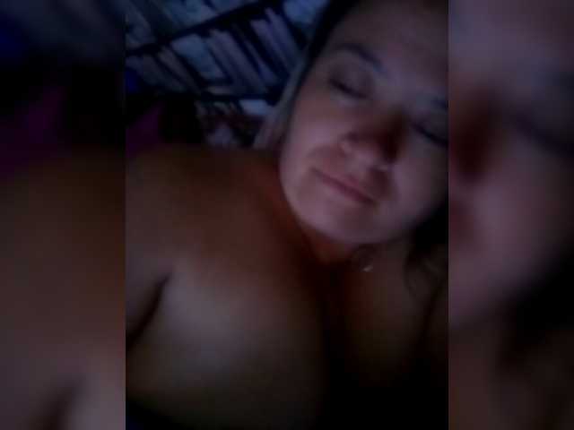 Live sex webcam photo for -Raven40- #268760283