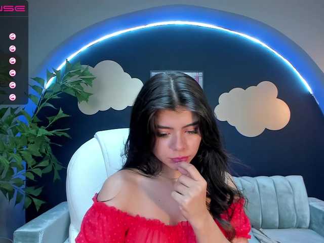 Live sex webcam photo for JulieBelle #287987736