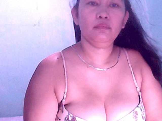 Live sex webcam photo for wildmom4u #268765300