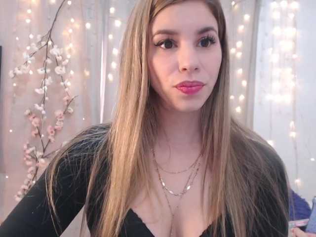 Live sex webcam photo for MsSofia #268771521