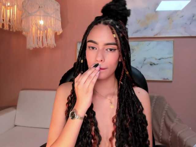 Live sex webcam photo for MayaRivera #268761052