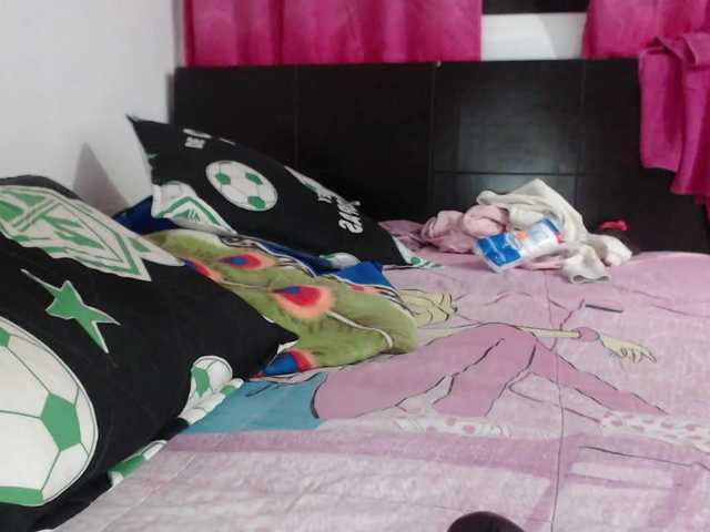 Live sex webcam photo for Daizy-cooper #268756162