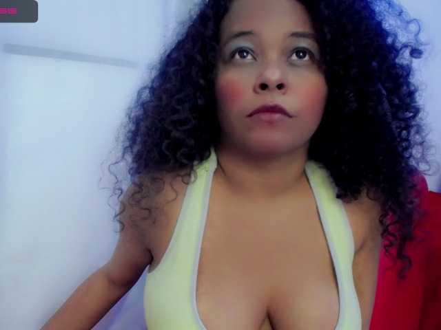 Live sex webcam photo for ANGELROOSE #268761065