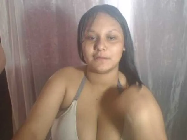 Live sex webcam photo for rebekatitsbig #268771445