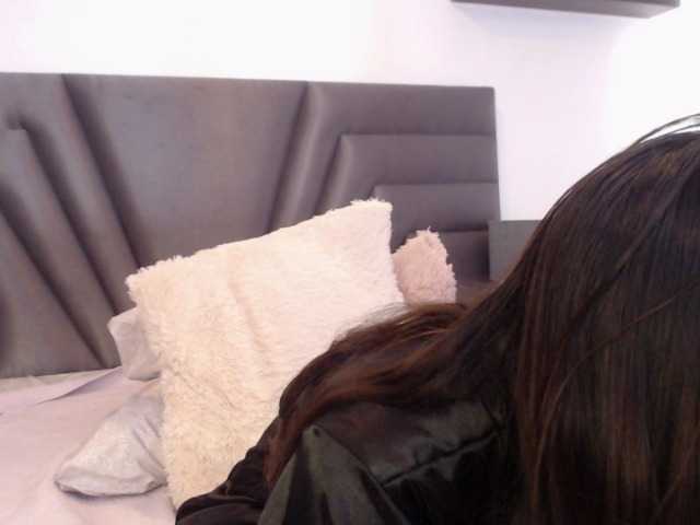 Live sex webcam photo for majo-20 #268771275