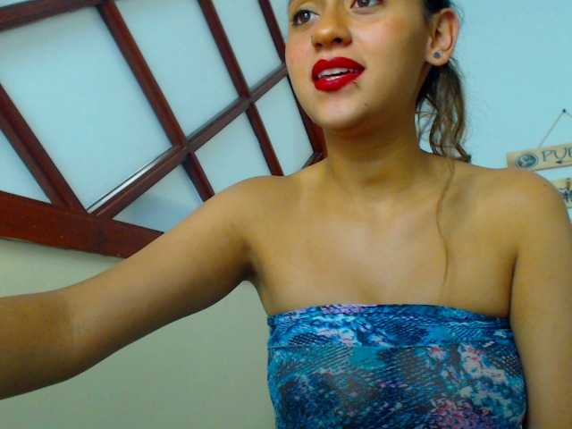 Live sex webcam photo for Alisha-kalu #268756283