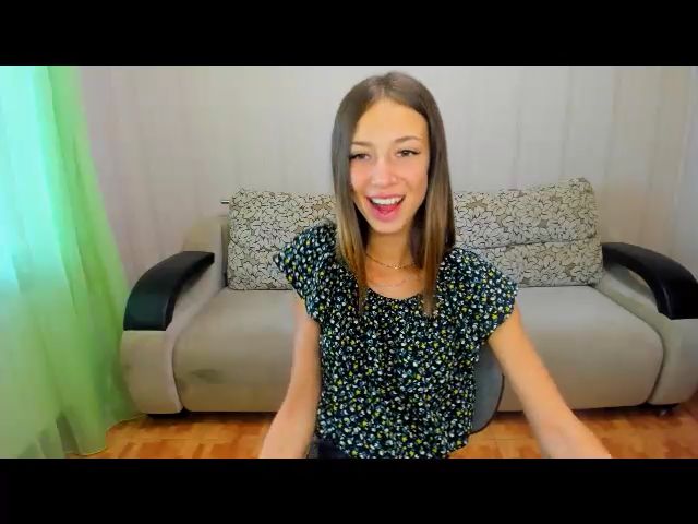 Live sex webcam photo for LucySlim #268765917