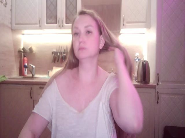 Live sex webcam photo for JaneGrey111 #268771900