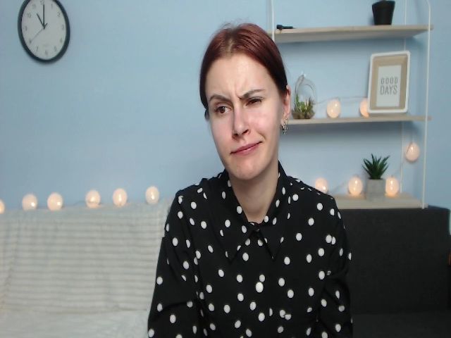 Live sex webcam photo for MollyTravis #268757893