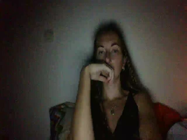 Live sex webcam photo for CheelyWilly #268773190