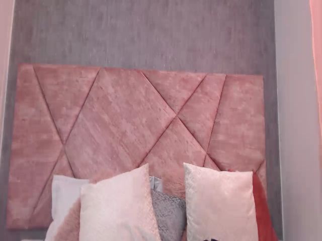 Live sex webcam photo for Lindsayfox #268773085