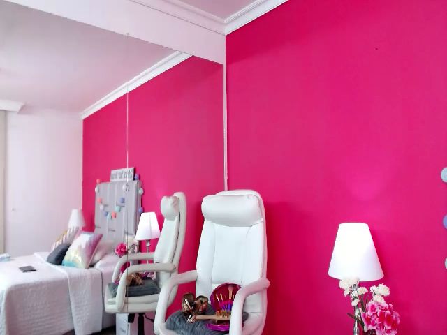 Live sex webcam photo for Mia_thompsons #268764564