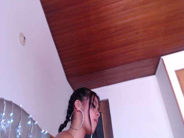Live sex webcam photo for NikoraStar #268769650