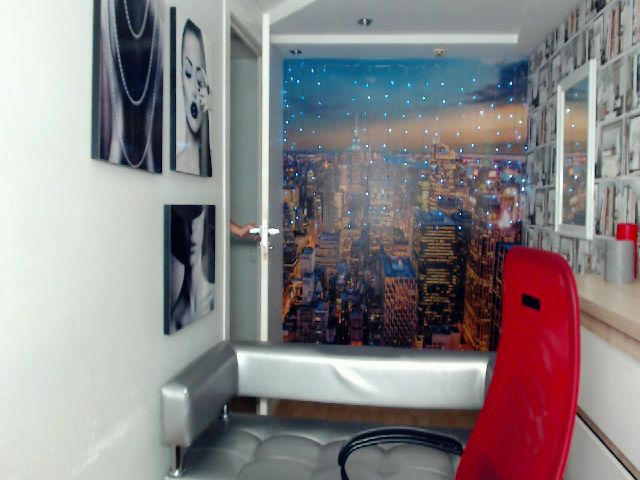 Live sex webcam photo for Lovely_della #268766804