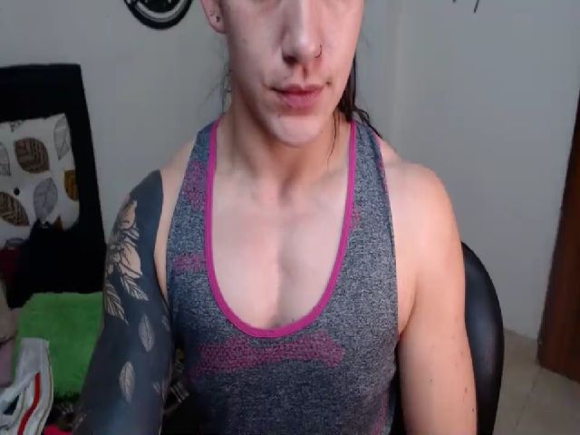 Live sex webcam photo for musclequeen #268767692