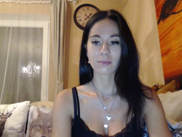 Live sex webcam photo for RoselynMoon #268775611