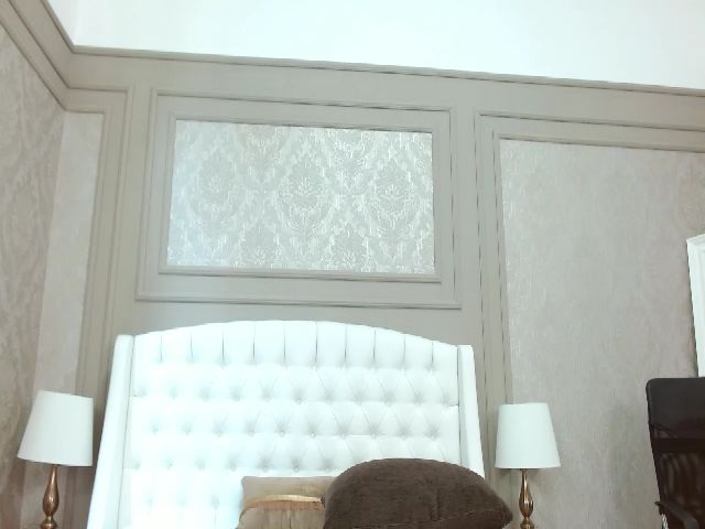 Live sex webcam photo for EVAXROSE #268762527