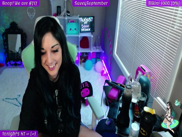 Live sex webcam photo for LexaLuv #268775682