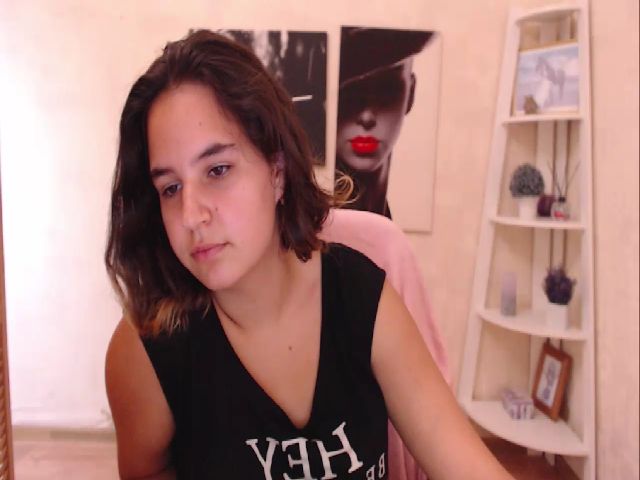Live sex webcam photo for Erin_Holmes #268763418
