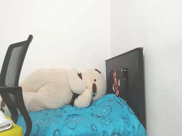 Live sex webcam photo for DIANA_STEVEN #268763501