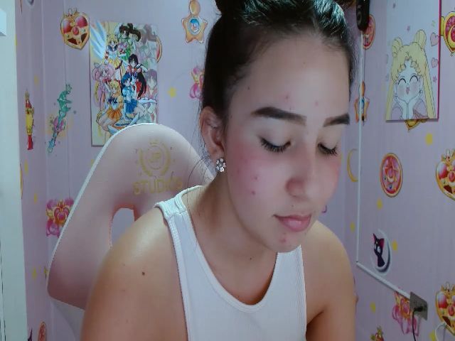 Live sex webcam photo for Aniie_pink #268772469