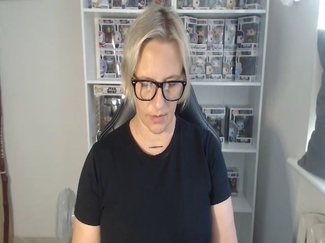 Live sex webcam photo for LuisaSexy69 #268767783