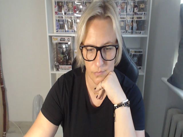 Live sex webcam photo for LuisaSexy69 #268768013