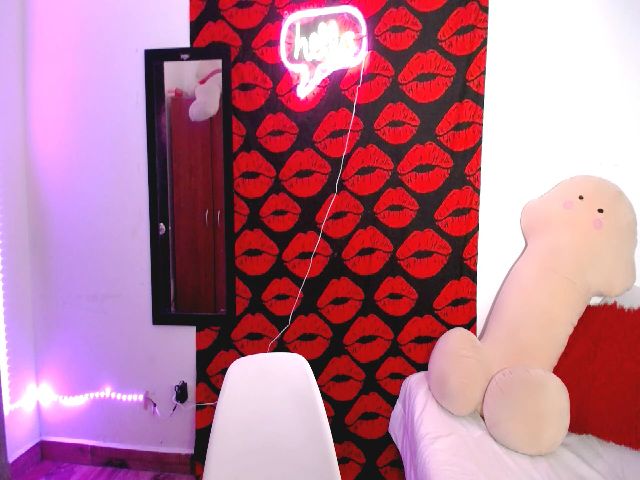 Live sex webcam photo for Dulce_doll #268756123