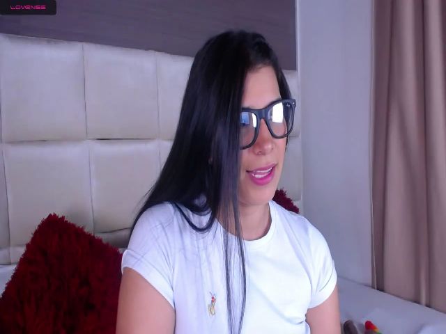 Live sex webcam photo for Liza_david #268775217