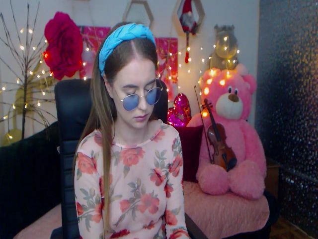 Live sex webcam photo for Corey_Allen #268762576